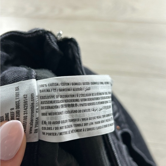 Abercrombie & Fitch Zoe Natural Rise Vintage A-Line Denim Skirt - Picture 7 of 9